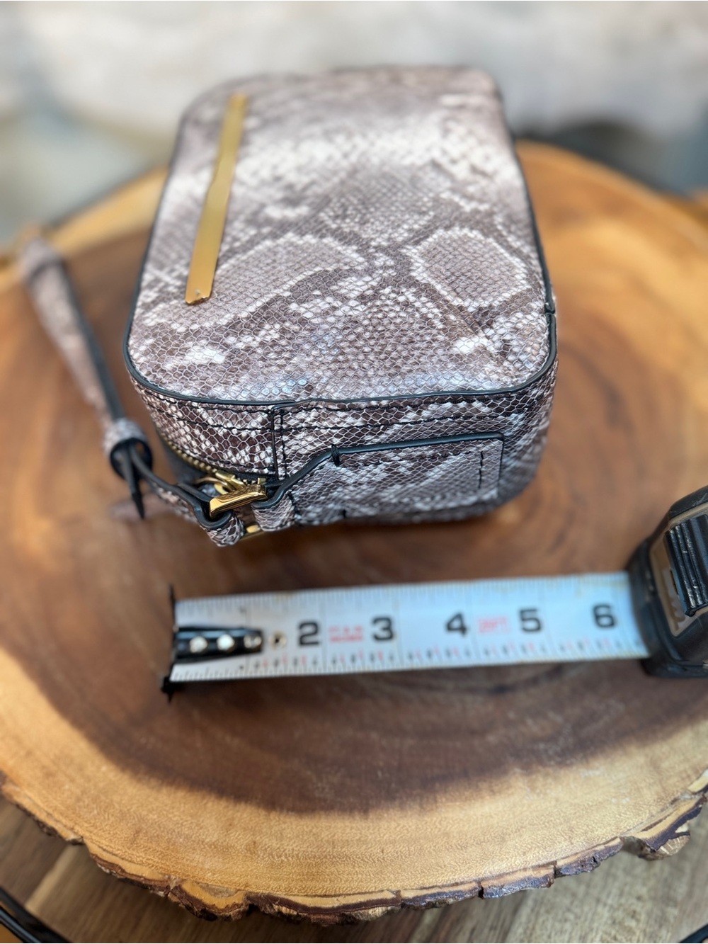 Fossil Leather Snakeskin Crossbody Camera Bag Gold Hardware EUC - Picture 14 of 15